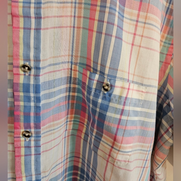 Vintage Shortsleeve Button-Up Shirt - Picture 2 of 7